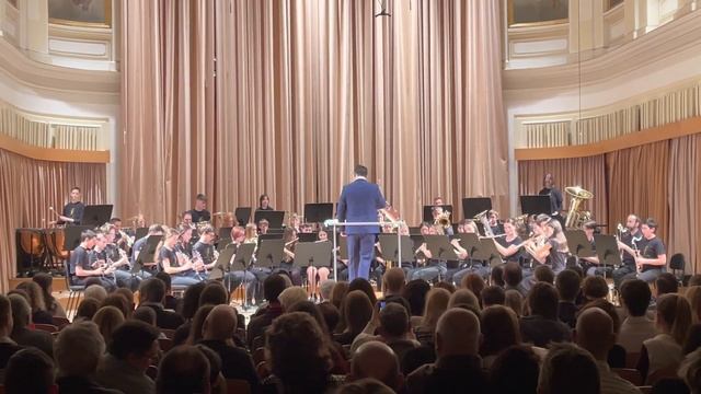 Виктория и оркестр. Svein Fjermestad: Groovy Tune / Заводная мелодия смотреть онлайн