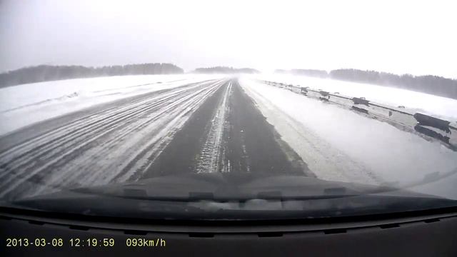 Водитель Hyundai без мозгов смотреть онлайн