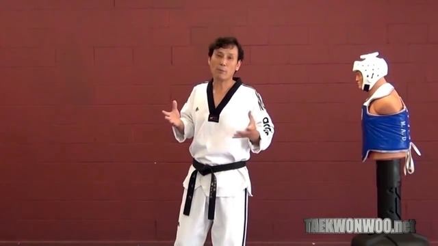 Taekwondo Back Kick VS Turning Side Kick Tutorial | TaekwonWoo How to смотреть онлайн