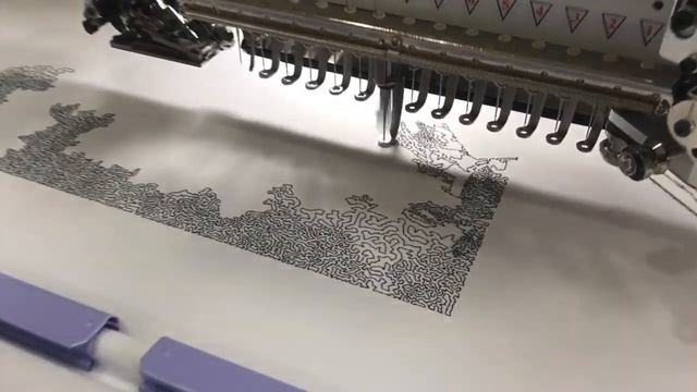 Maya TCLX-1501 ? | Промышленная вышивальная машина с увеличенным рабочим полем [1200 х 500 мм] смотреть онлайн