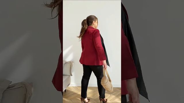 Женский пиджак классика - деловой стиль коллекция 2022 смотреть онлайн