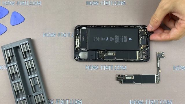 IPhone 7 Plus Motherboard Replacement
