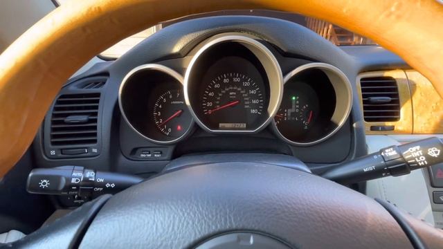 2002 Lexus SC430 Cold-Start смотреть онлайн