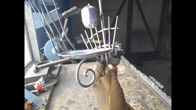 Умывальник. Уже давно вышедший из моды, но такой ностальгически милый "Умывальников начальник". смотреть онлайн