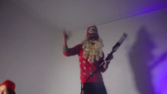 Дед Мороз зачитал РЭП смотреть онлайн