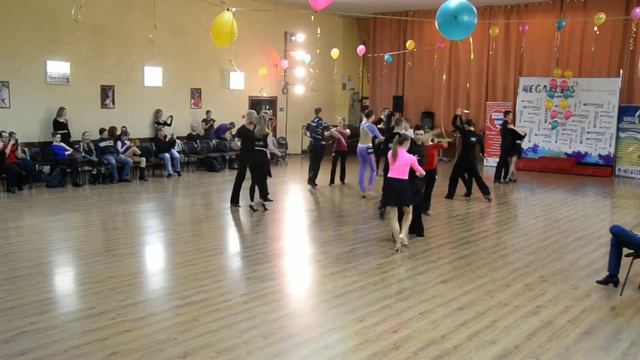 ХАСТЛ, Discofox, Танцующий город 2019, ДнД Beginner, 18 финала, заход 3 танец 1 смотреть онлайн