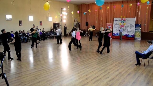 ХАСТЛ, Discofox, Танцующий город 2019, ДнД Beginner 1/16 финала, заход 2 танец 1 смотреть онлайн