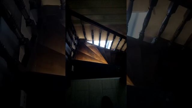 умная подсветка для лестницы смотреть онлайн