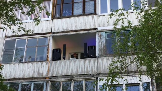 Карона-пати – флешмоб на балконе смотреть онлайн