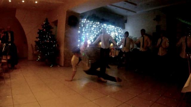 InSaneCrew - NewYear2013 performance смотреть онлайн