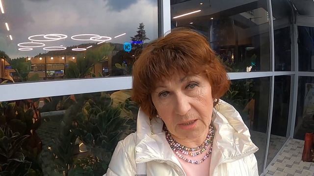 Вырубают деревья в Ялте. Что с массандровским пляжем? Ремонт на площади советской смотреть онлайн