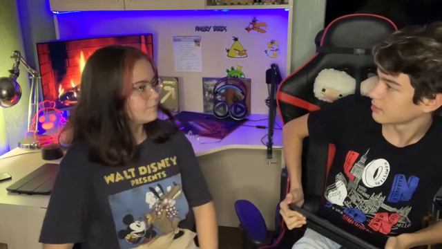 ХТО Я? НАСКОЛЬКО ХОРОШО ЗНАЕТ МЕНЯ СЕСТРА ЧЕЛЕНДЖ? смотреть онлайн