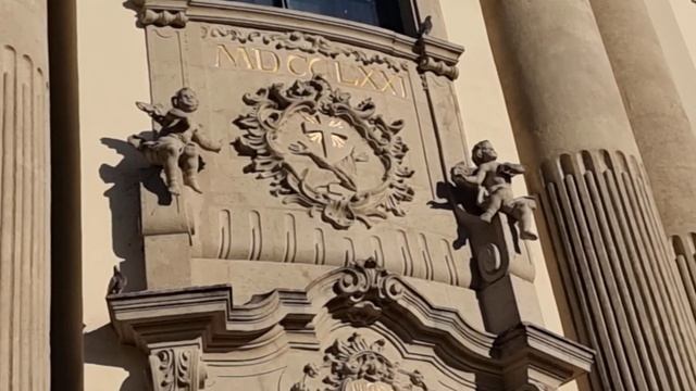 ЗВЁЗДЫ ЭГЕРА. Прогулка по венгерскому городу Эгеру. Архитектура 15 - 17 век. смотреть онлайн