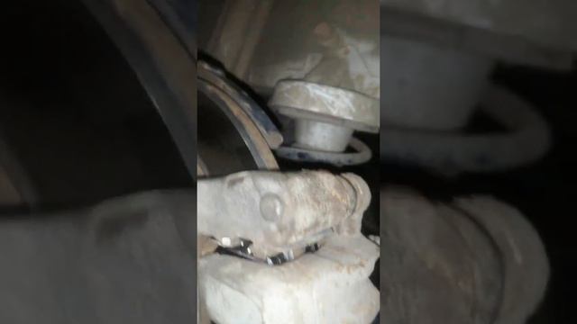 Проточка заводского диска, устранение скрипка тормозной системы. смотреть онлайн