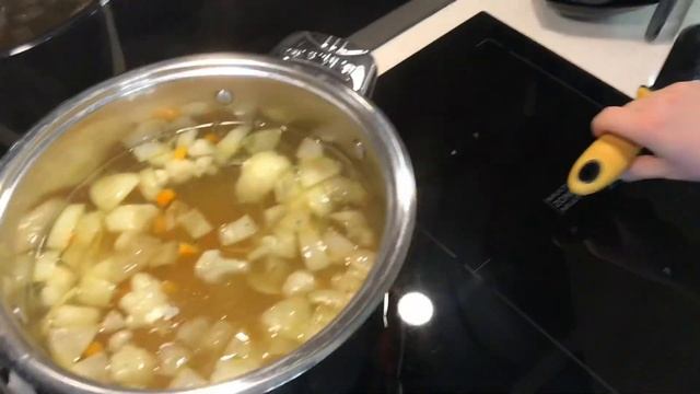 Суп овощной из замороженных продуктов . Рецепт смотреть онлайн