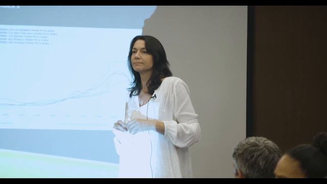 FIBI Pasadena | 10.19.2019 | Christina Suter | Where is the RE Market going? Economic Update смотреть онлайн