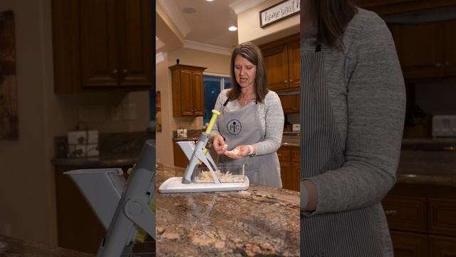 Pampered Chef Rapid Prep Mandoline Demo смотреть онлайн