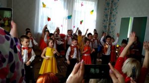 Финальный танец. 8 марта. старшая группа.