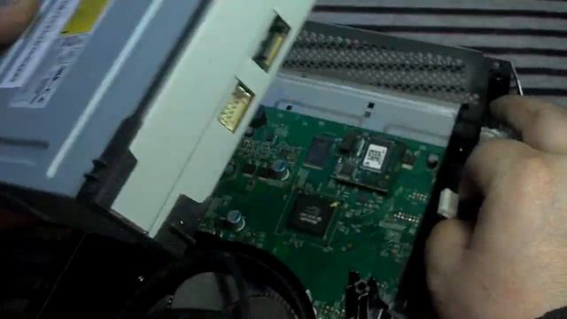 X-Box 360 slim включаем без ПЕРЕХОДНИКА смотреть онлайн