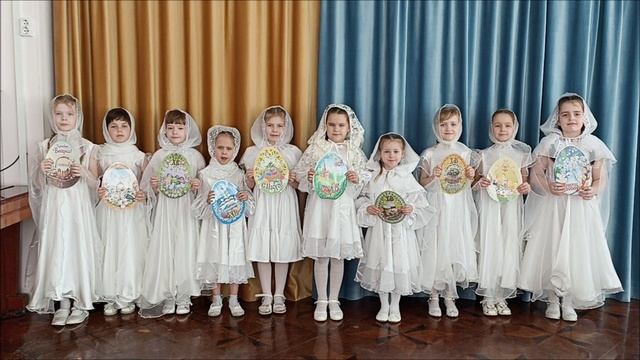 Песня Пасху радостно встречаем смотреть онлайн