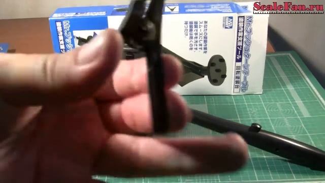 GSI Creos Mr.Hobby GT54 Mr. Push Turn Table смотреть онлайн