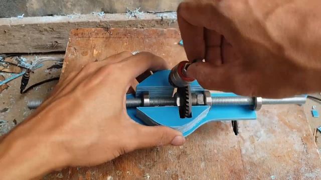 Part 03 Rear Axle (Normal axle)_Nissan RC Truck 1/8 scale Project смотреть онлайн