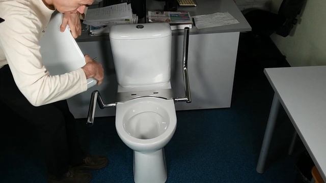 Установка откидных подлокотников на высокий унитаз смотреть онлайн