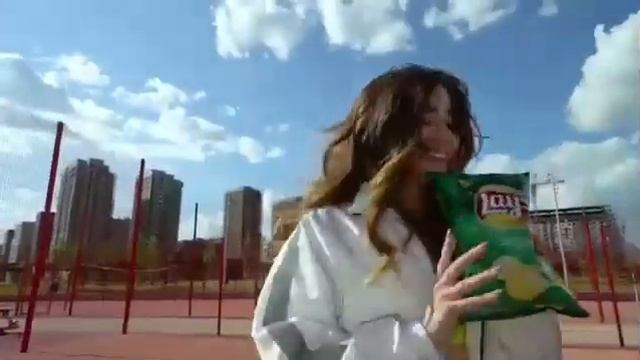 Nyusha - Музыка вкуснее (Lays)