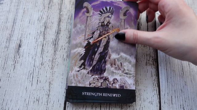 Raven's Wand Oracle Flip Through 4K смотреть онлайн