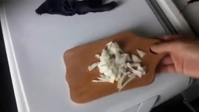 Живу неделю на 100 гривен. День 1. смотреть онлайн