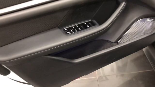iDrive1 MotorCars - 2020 PORSCHE Taycan Turbo / Turbo S смотреть онлайн