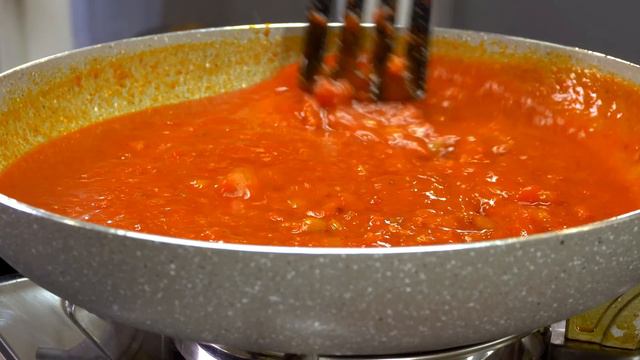 Ich habe noch nie so leckeres Hähnchen gegessen! Ungarisches Huhn Rezept! смотреть онлайн