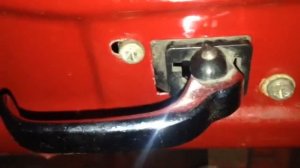 Не замыкается замок двери ВАЗ 2107