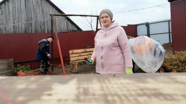 Качельки для внучки смотреть онлайн