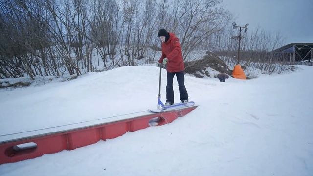 Собираем и обкатываем самодельный сноу-скут вместе с Kenny смотреть онлайн