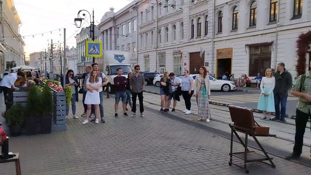 26 июня 2023 г..Вельветовые Медведи “ Velvet Bears “у летней веранды литературного кафе «Безухов» смотреть онлайн