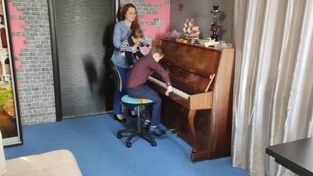 Соло. Партоненко Вєлор. Французька народна пісня Великий Олень смотреть онлайн