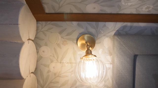 Роскошная спальня на этаже под крышей. Мансарда. Тур по дому. смотреть онлайн