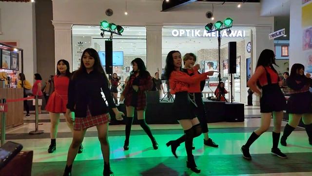 KPOP MEDLEY DANCE COVER BY SUGAR X SPICY AT PARIS VAN JAVA смотреть онлайн