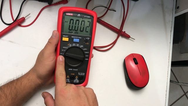 Unboxing multímetro UNI-T UT136B+ смотреть онлайн