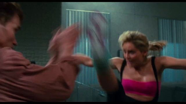 TOTAL RECALL - Official Trailer - Starring Arnold Schwarzenegger & Sharon Stone смотреть онлайн