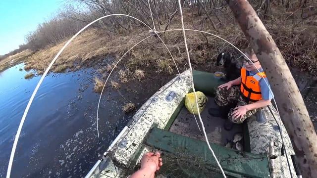 Сколько в этой луже карася !!Рыбалка на подъёмник.ХМАО. смотреть онлайн