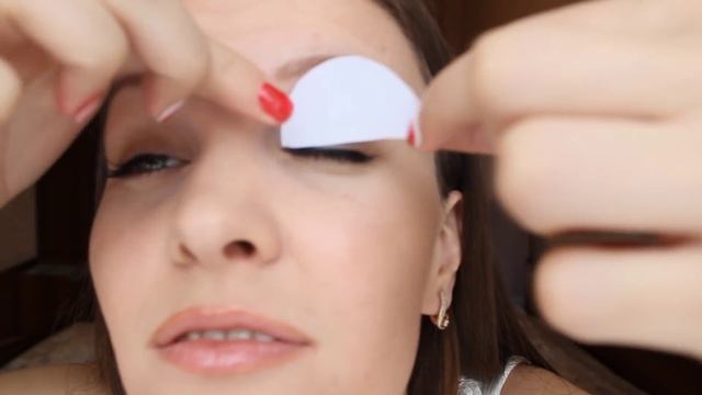 ПРАВДА ИЛИ ЛОЖЬ? Накрасить глаза при помощи шаблона. смотреть онлайн