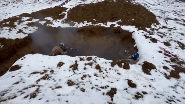 Разведос вышел в ножи с 10 метров Razvedos выход в ножи мем смотреть онлайн
