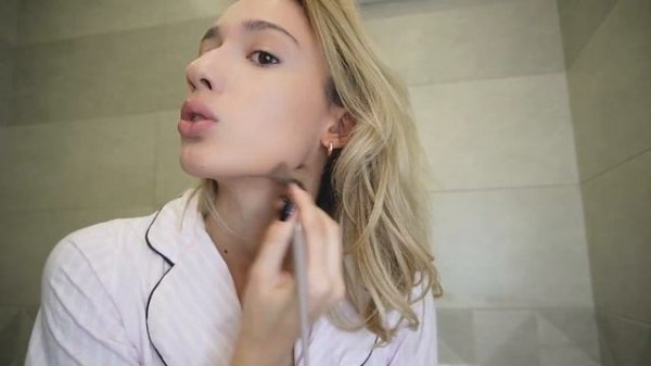 чистый макияж // VOGUE // clean girl make up look