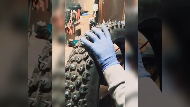Шиповка моторезины на эндуро. смотреть онлайн
