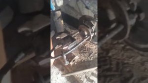 Снимаем очень заклинившии полуось ваз2106