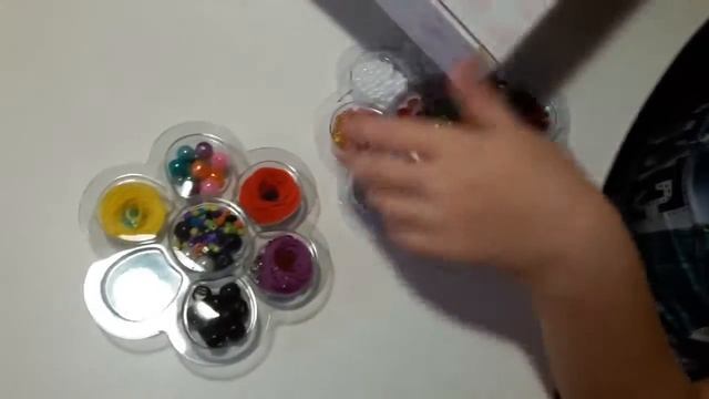 Набор бусинок и бисера . Браслет из бусин и бисера . Серьги из бисера смотреть онлайн