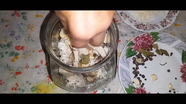 Солимо гриби грузді,рецепт простий,перевірений смотреть онлайн