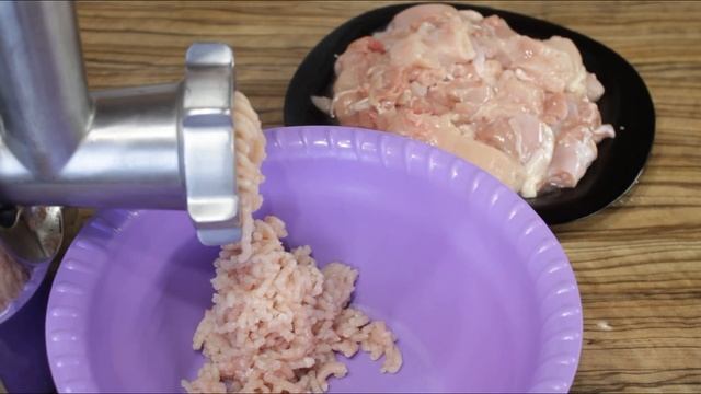 Курица фаршированная блинами. Блюда из курицы на праздничный стол. смотреть онлайн